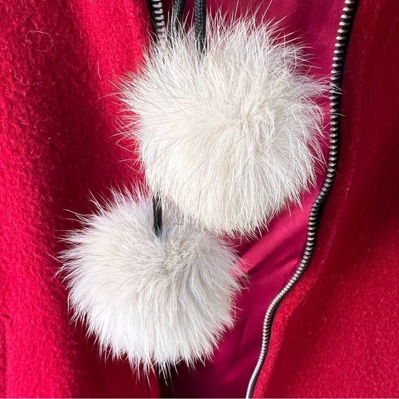 VINTAGE WOOL RED CHRISTMAS COAT FOX FUR HOOD TRIM AND TASSELS SIZE 10 - Picture 3 of 10